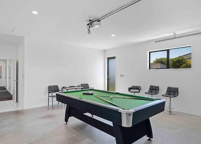 6 Bedrooms Hillside Holiday home Rotorua